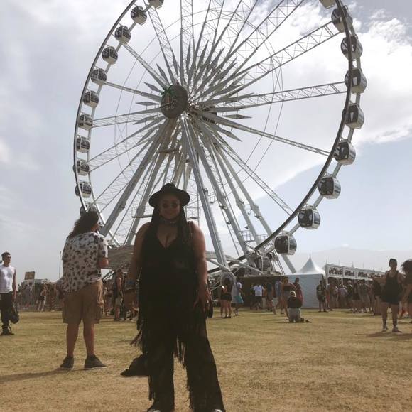 Meet your Posher, Crystal - Picture 1 of 1